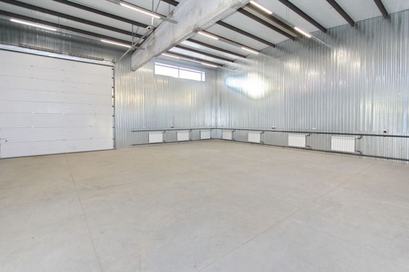 Warehouse Garage Construction in Conroe, TX